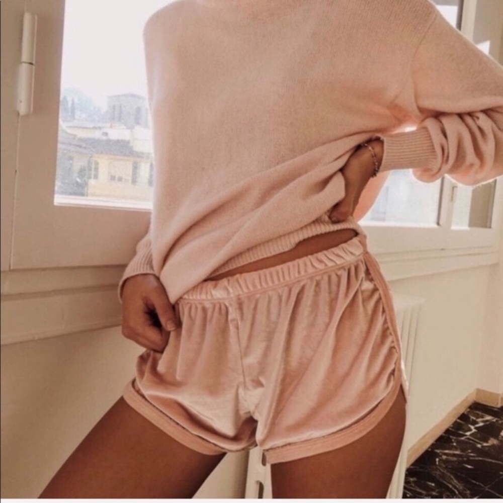 BRANDY MELVILLE PINK VELVET SHORTS